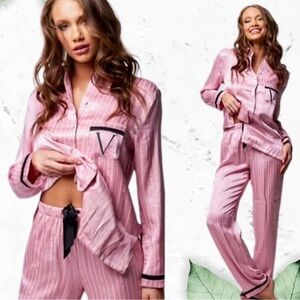Victoria's Secret The Satin PJ Womens Set V Logo Comfy Loose pink/black Pockets